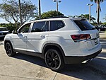 Used 2023 Volkswagen Atlas 2.0T SE W/TECHNOLOGY in DAVIE, FLORIDA (Photo 5)