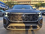 Used 2024 Volkswagen Atlas Cross Sport 2.0T SE in DAVIE, FLORIDA (Photo 4)