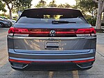 Used 2024 Volkswagen Atlas Cross Sport 2.0T SE in DAVIE, FLORIDA (Photo 5)