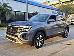 Used 2024 Volkswagen Atlas Cross Sport 2.0T SE in DAVIE, FLORIDA (Photo 8)