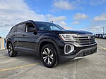 Used 2025 Volkswagen Atlas 2.0T SE in DAVIE, FLORIDA (Photo 1)
