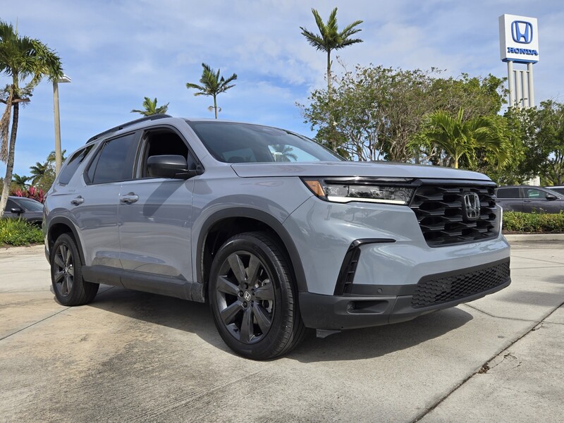 Used 2025 Honda Pilot SPORT in DAVIE, FLORIDA