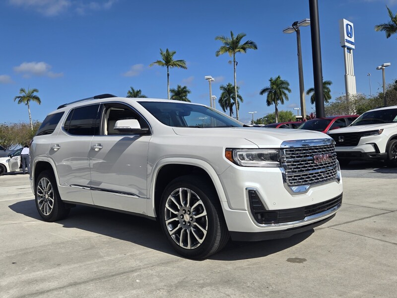 Used 2023 GMC ACADIA DENALI in DAVIE, FLORIDA