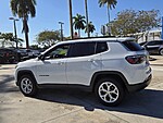 Used 2024 JEEP COMPASS LATITUDE in DAVIE, FLORIDA (Photo 8)