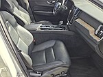 Used 2021 VOLVO XC60 MOMENTUM in DAVIE, FLORIDA (Photo 18)
