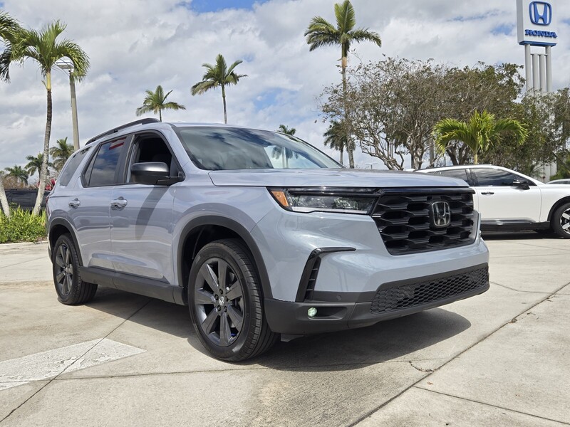 Used 2025 Honda Pilot SPORT in DAVIE, FLORIDA