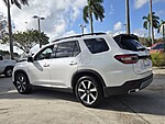 Used 2025 Honda Pilot ELITE in DAVIE, FLORIDA (Photo 7)