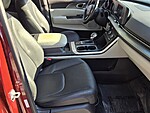 Used 2024 KIA CARNIVAL LX in DAVIE, FLORIDA (Photo 17)