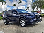 Used 2022 TOYOTA HIGHLANDER LE in DAVIE, FLORIDA (Photo 1)