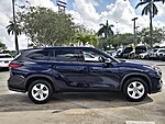 Used 2022 TOYOTA HIGHLANDER LE in DAVIE, FLORIDA (Photo 3)