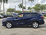 Used 2022 TOYOTA HIGHLANDER LE in DAVIE, FLORIDA (Photo 4)