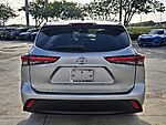 Used 2023 TOYOTA HIGHLANDER XLE in DAVIE, FLORIDA (Photo 6)