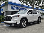 Used 2025 Honda Pilot EX-L in DAVIE, FLORIDA (Photo 9)