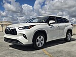 Used 2021 TOYOTA HIGHLANDER HYBRID LE in DAVIE, FLORIDA (Photo 9)