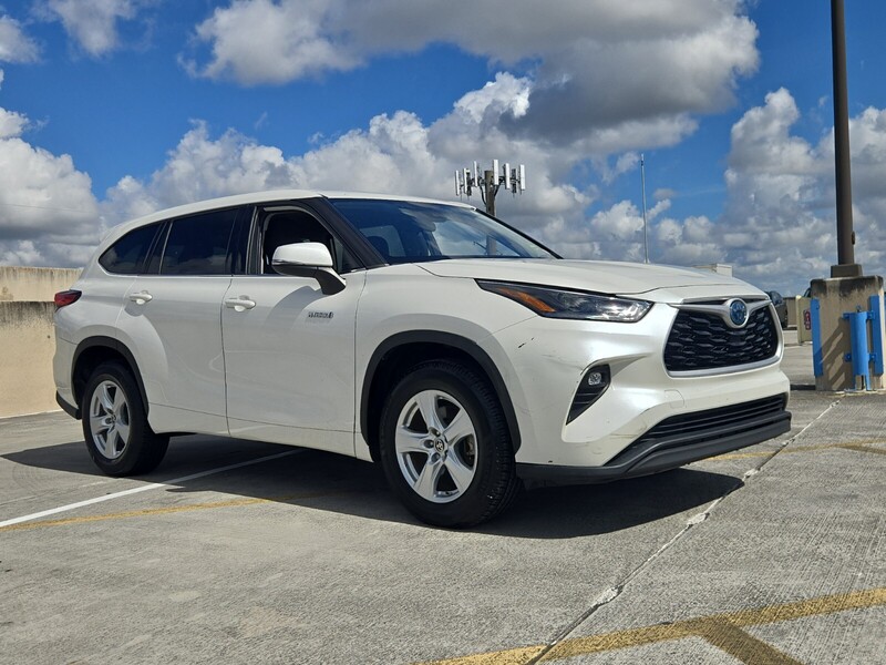 Used 2021 TOYOTA HIGHLANDER HYBRID LE in DAVIE, FLORIDA