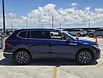Used 2022 Volkswagen Tiguan SE in DAVIE, FLORIDA (Photo 3)