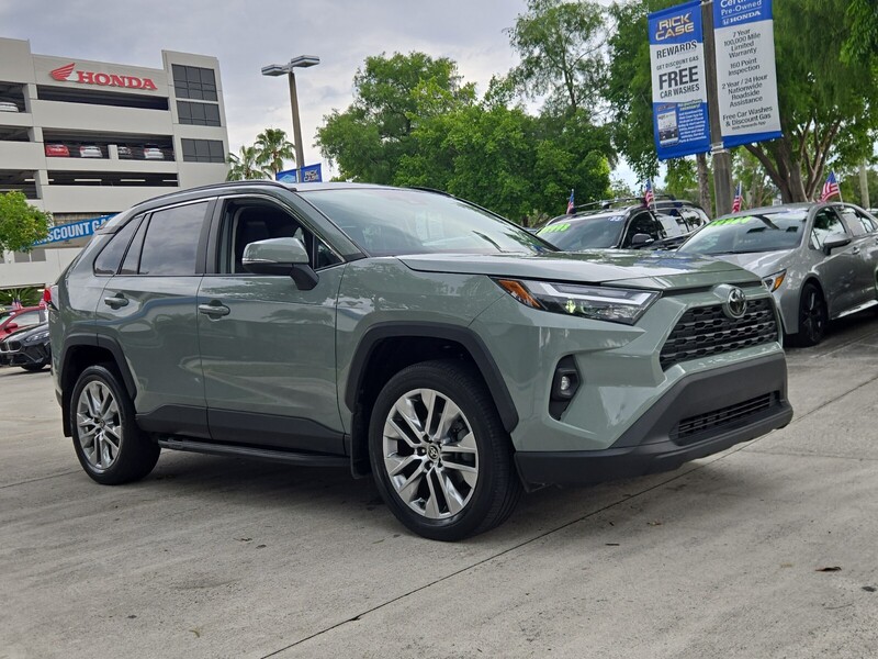 Used 2022 TOYOTA RAV4 XLE PREMIUM in DAVIE, FLORIDA