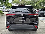 Used 2022 TOYOTA HIGHLANDER L in DAVIE, FLORIDA (Photo 6)