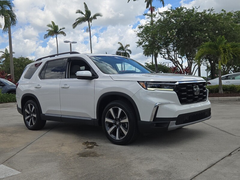 Used 2025 Honda Pilot TOURING in DAVIE, FLORIDA