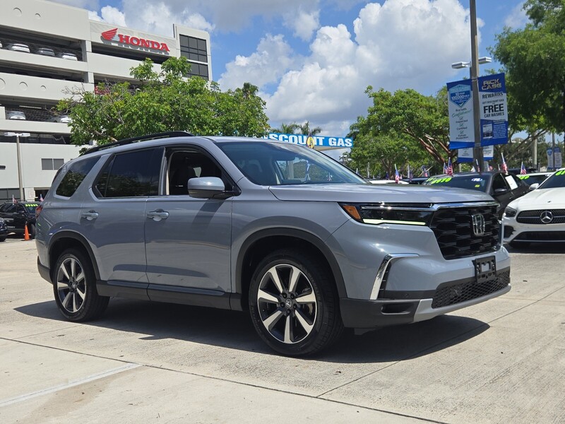 Used 2025 Honda Pilot TOURING in DAVIE, FLORIDA