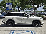 Used 2025 INFINITI QX60 LUXE in DAVIE, FLORIDA (Photo 3)