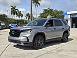 Used 2025 Honda Pilot TRAILSPORT in DAVIE, FLORIDA (Photo 8)