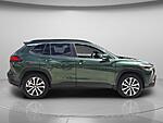 Used 2024 TOYOTA COROLLA CROSS XLE in DAVIE, FLORIDA (Photo 3)