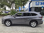 Used 2024 TOYOTA HIGHLANDER LE in DAVIE, FLORIDA (Photo 5)