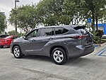 Used 2024 TOYOTA HIGHLANDER LE in DAVIE, FLORIDA (Photo 8)