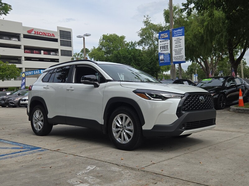 Used 2025 TOYOTA COROLLA CROSS LE in DAVIE, FLORIDA