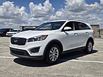 Used 2017 KIA SORENTO LX in DAVIE, FLORIDA (Photo 8)