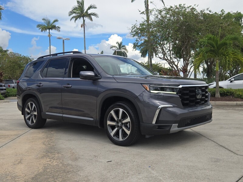 Used 2025 Honda Pilot TOURING in DAVIE, FLORIDA