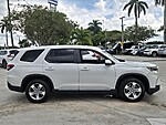 Used 2025 Honda Pilot EX-L in DAVIE, FLORIDA (Photo 3)