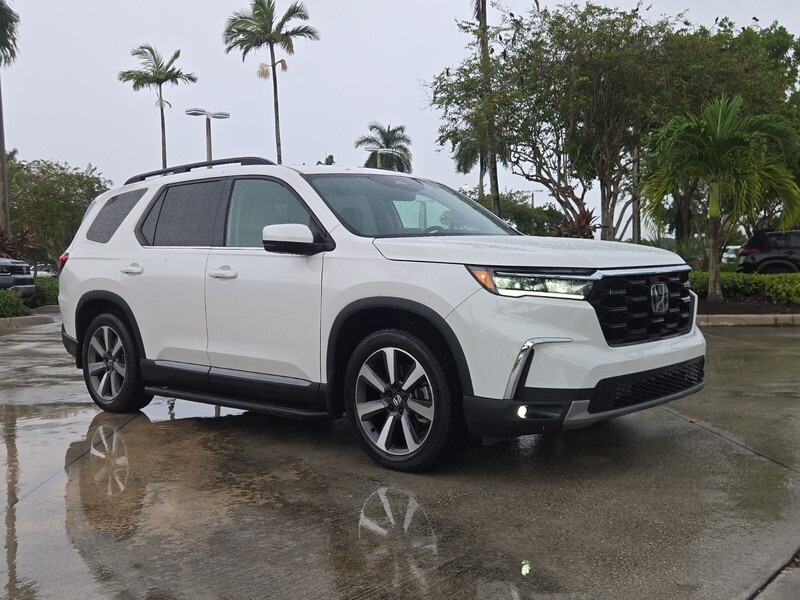 Used 2025 Honda Pilot TOURING in DAVIE, FLORIDA