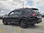 Used 2025 Honda Pilot SPORT in DAVIE, FLORIDA (Photo 6)