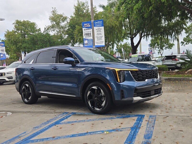 Used 2025 KIA SORENTO HYBRID EX in DAVIE, FLORIDA