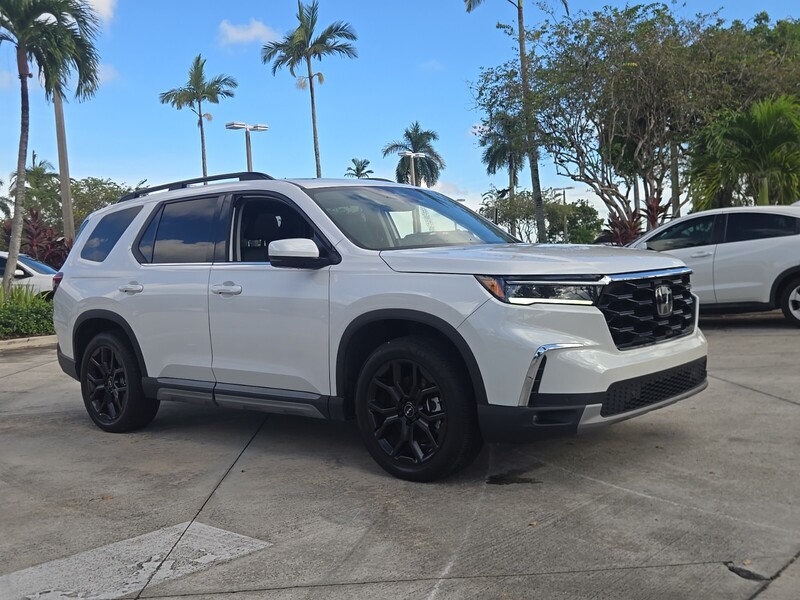 Used 2025 Honda Pilot TOURING in DAVIE, FLORIDA