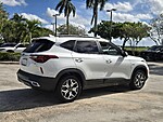Used 2021 KIA SELTOS EX in DAVIE, FLORIDA (Photo 7)