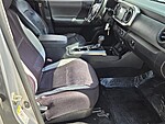 Used 2017 TOYOTA TACOMA SR5 in DAVIE, FLORIDA (Photo 17)