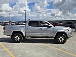 Used 2017 TOYOTA TACOMA SR5 in DAVIE, FLORIDA (Photo 3)