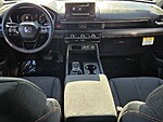 Used 2025 Honda Pilot SPORT in DAVIE, FLORIDA (Photo 13)