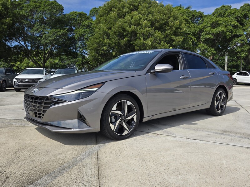 Used 2023 HYUNDAI ELANTRA LIMITED IVT in DAVIE, FLORIDA
