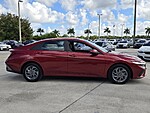 Used 2024 HYUNDAI ELANTRA SEL IVT in DAVIE, FLORIDA (Photo 3)