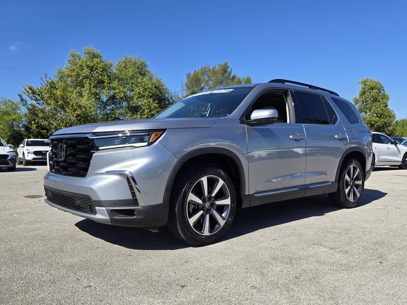 Used 2023 Honda Pilot TOURING 2WD in DAVIE, FLORIDA
