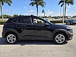 Used 2023 HYUNDAI KONA SEL AUTO FWD in DAVIE, FLORIDA (Photo 4)
