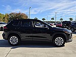Used 2022 TOYOTA COROLLA CROSS LE 2WD in DAVIE, FLORIDA (Photo 4)