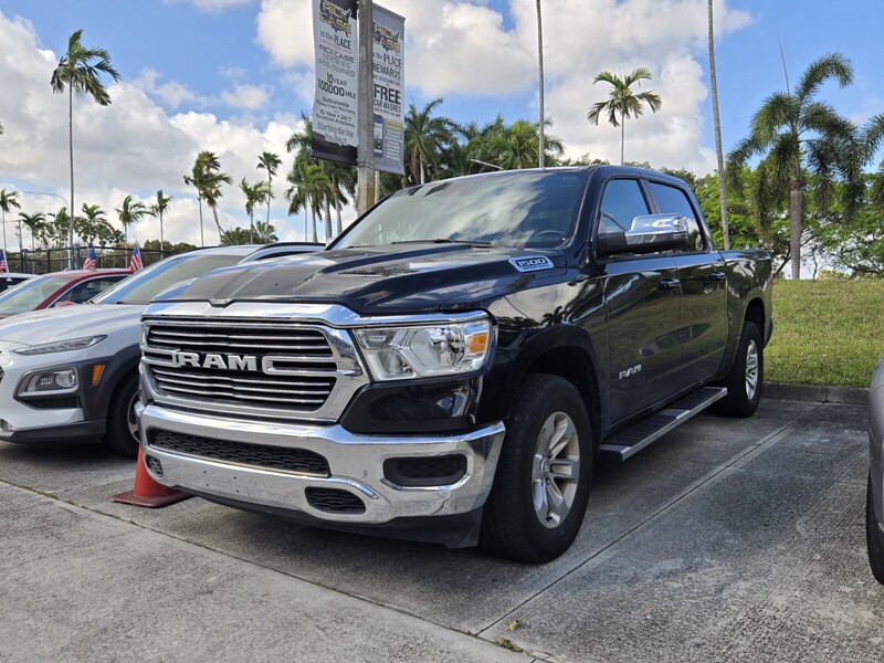 Used 2024 RAM 1500 LARAMIE 4X4 CREW CAB 5'7