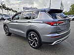 Used 2022 MITSUBISHI OUTLANDER SE FWD in DAVIE, FLORIDA (Photo 7)