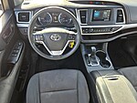 Used 2018 TOYOTA HIGHLANDER LE V6 AWD in DAVIE, FLORIDA (Photo 12)