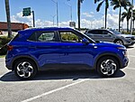 Used 2025 HYUNDAI VENUE SEL IVT in DAVIE, FLORIDA (Photo 5)